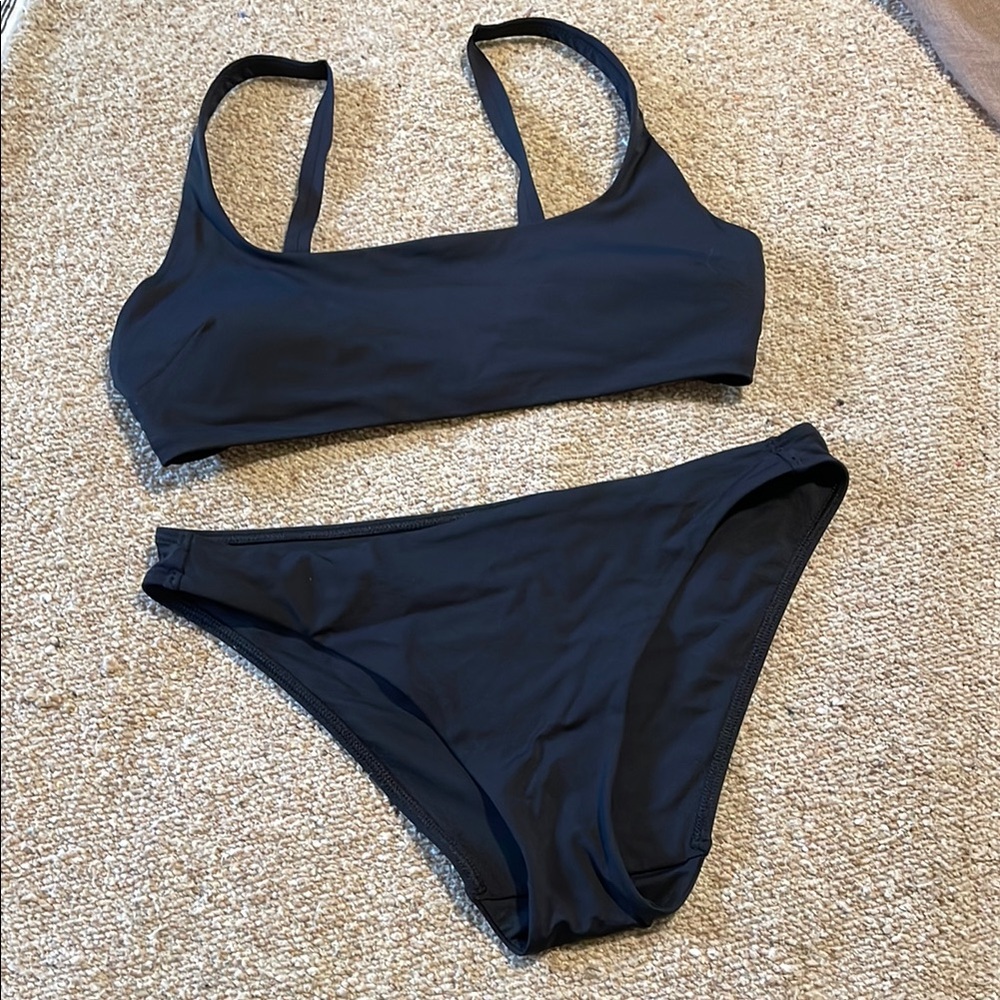 Everlane ReNew two-piece swimsuit XS